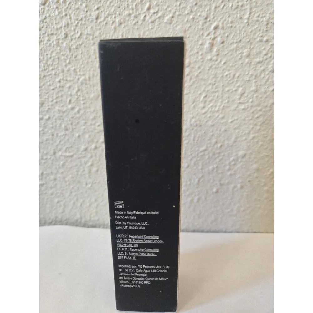 Younique touch serum